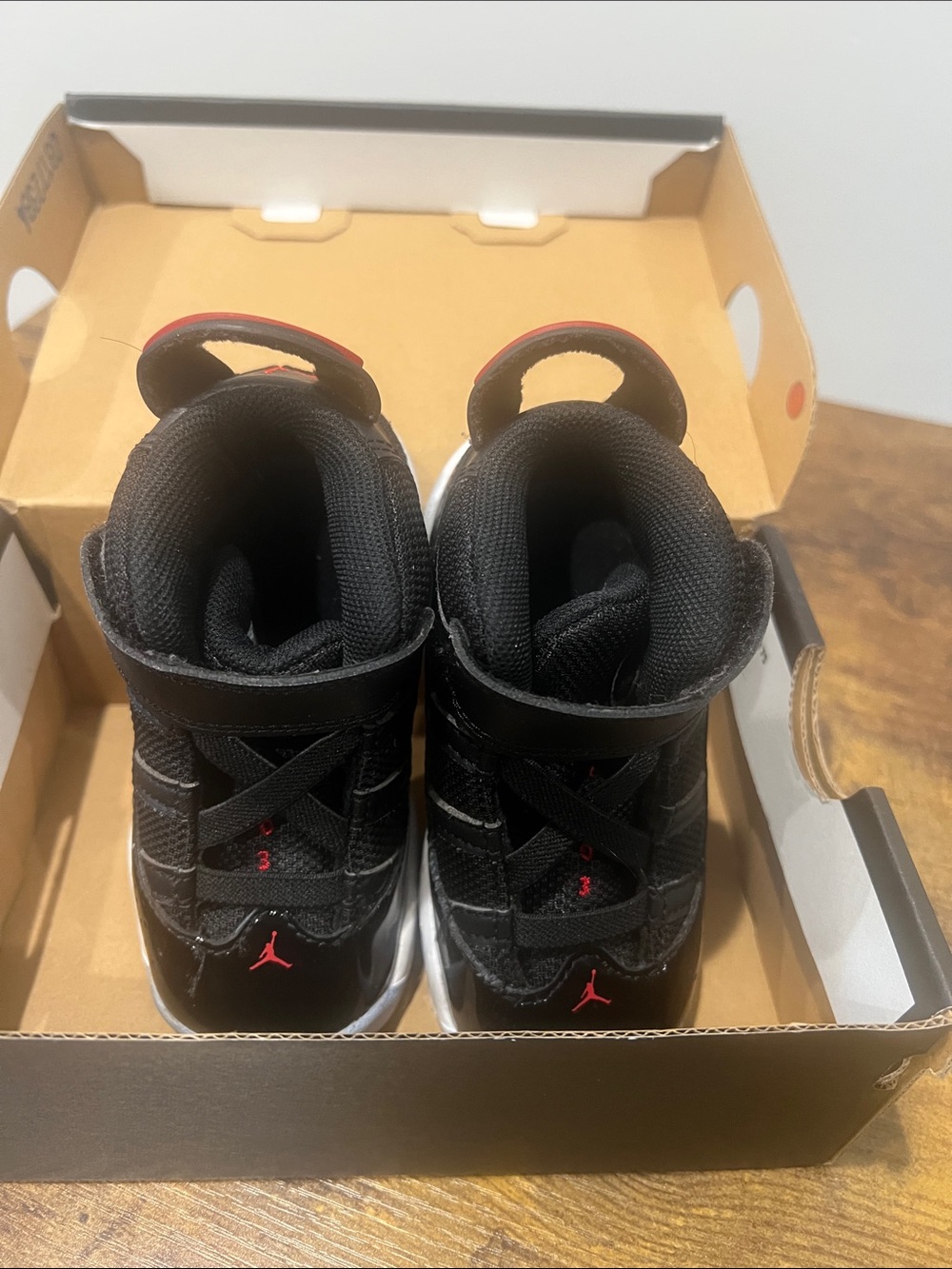 Jordan 6 Retro - Size 7C